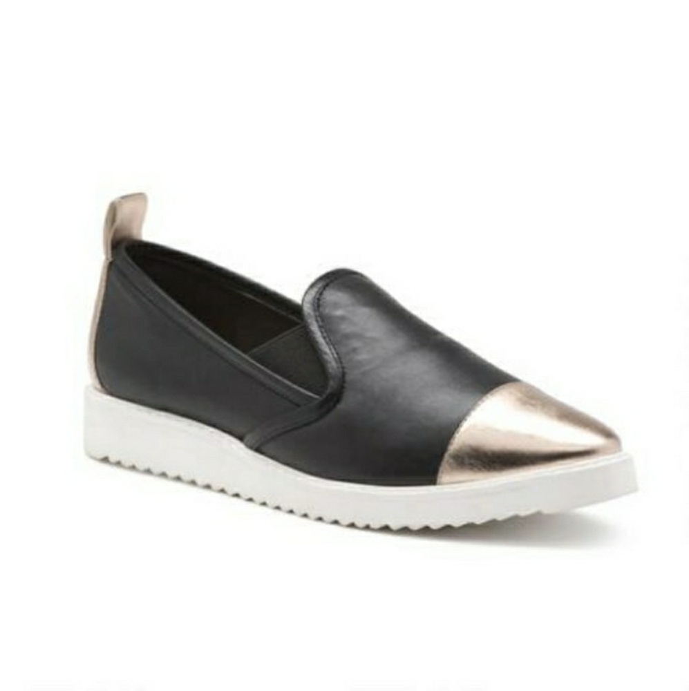 ●HOST PICK● Karl Lagerfeld Paris Cler Sneaker